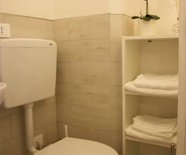 Renovated Central Appartamento *