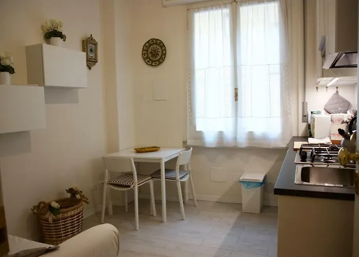 Renovated Central Appartamento